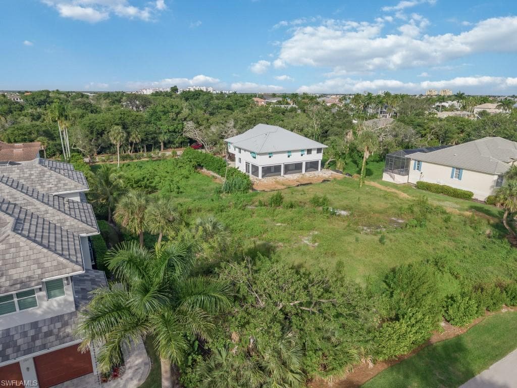 376 Beach Lily LN, MARCO ISLAND FL 34145-1