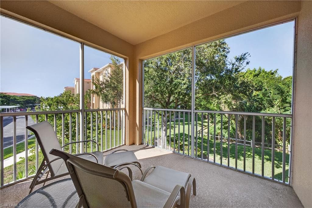 8251 Pathfinder LOOP # 621, FORT MYERS FL 33919-2
