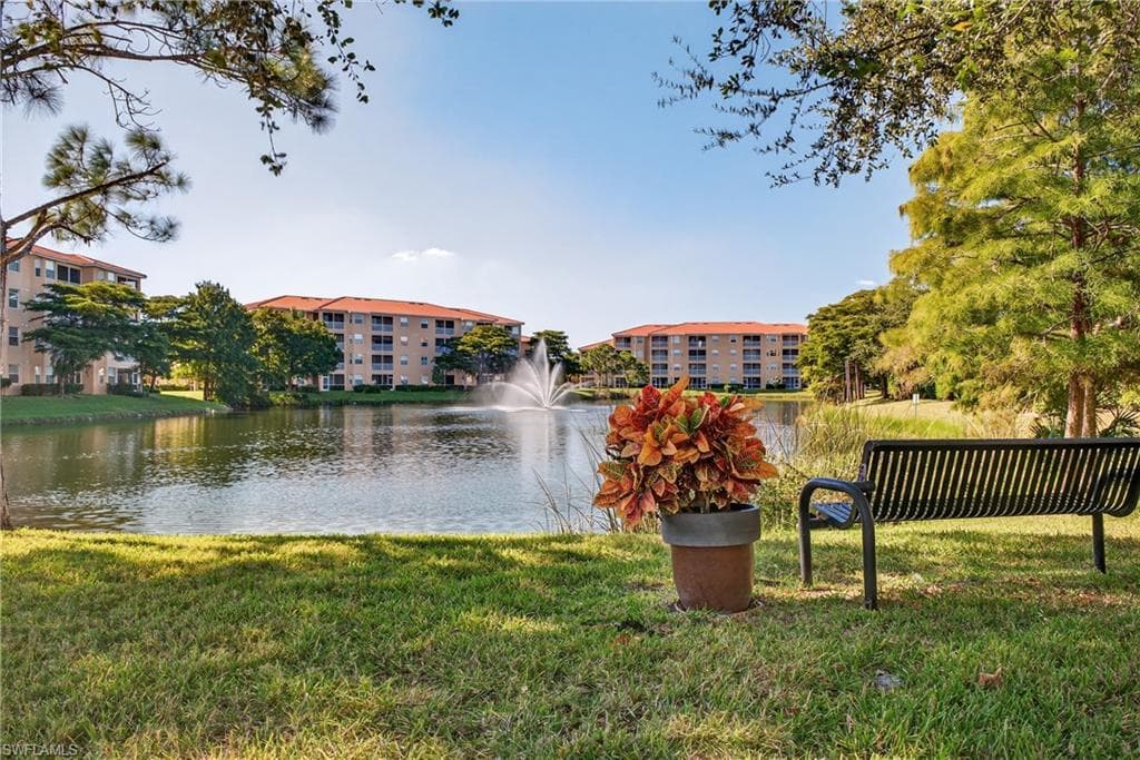 8251 Pathfinder LOOP # 621, FORT MYERS FL 33919-31
