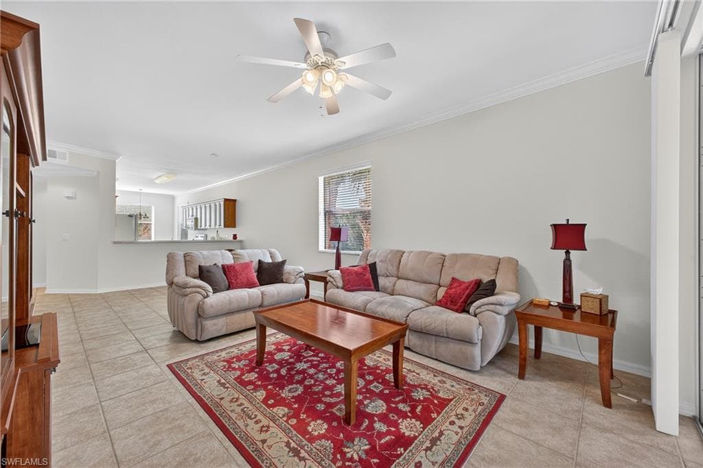 8251 Pathfinder LOOP # 621, FORT MYERS FL 33919-4
