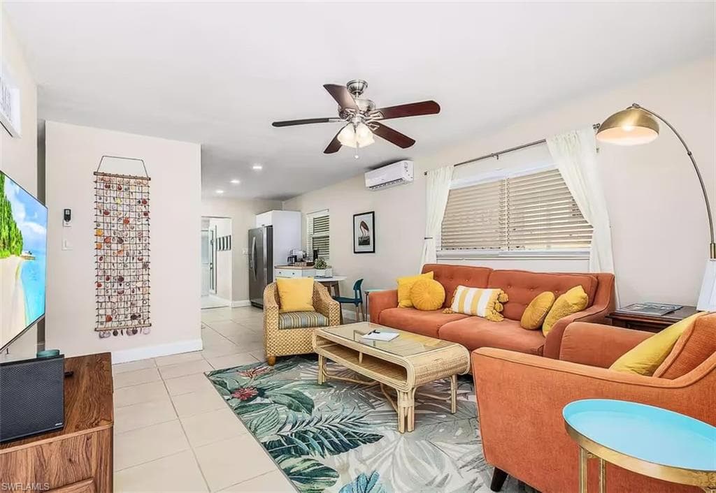 3024 Estey AVE, NAPLES FL 34104-8