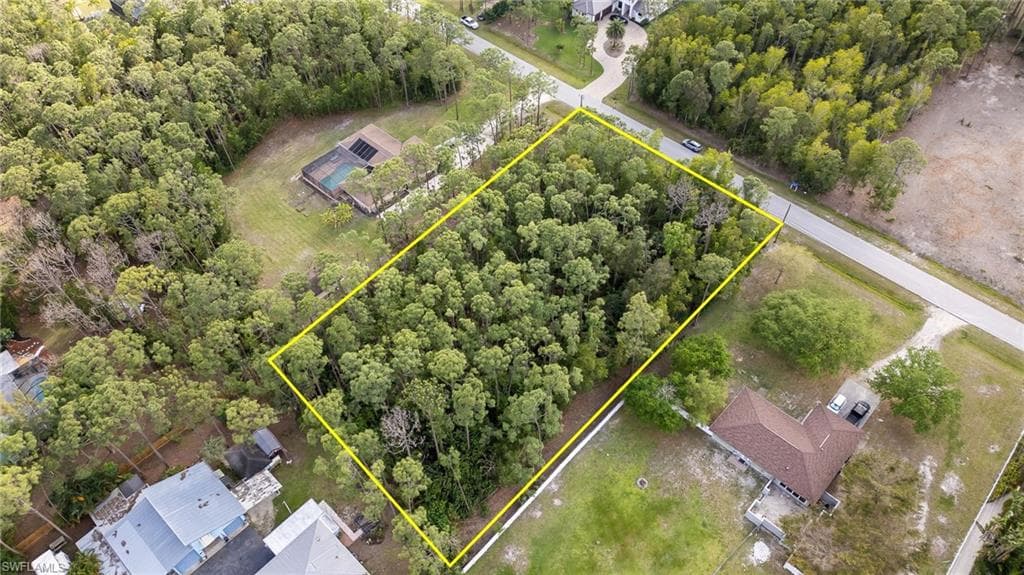 25421 LUCI DR, BONITA SPRINGS FL 34135-1