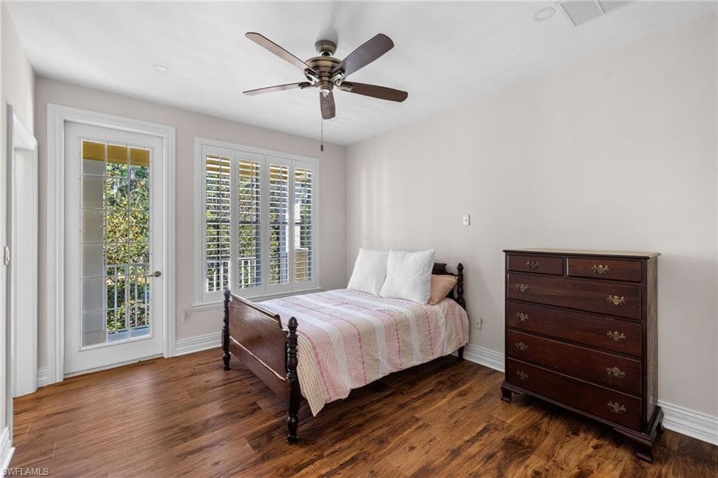 6320 English Oaks LN, NAPLES FL 34119-33