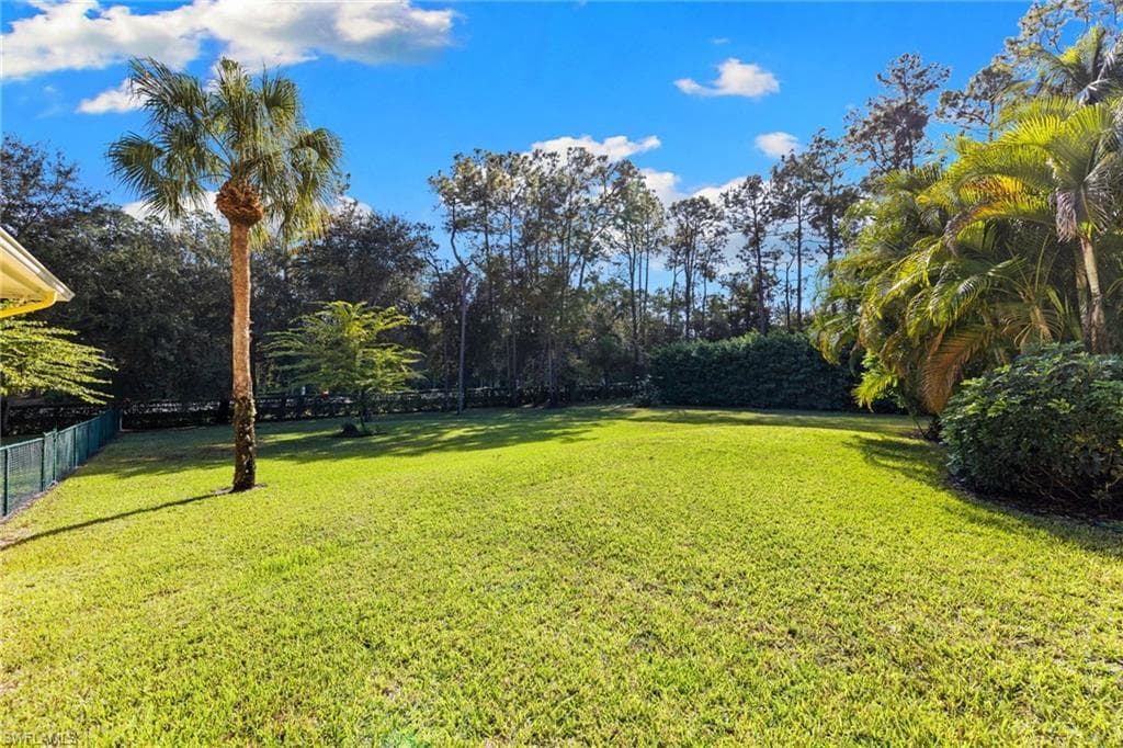 6320 English Oaks LN, NAPLES FL 34119-43