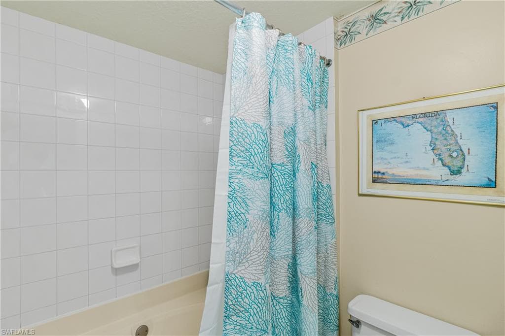 1044 Woodshire LN # B205, NAPLES FL 34105-12