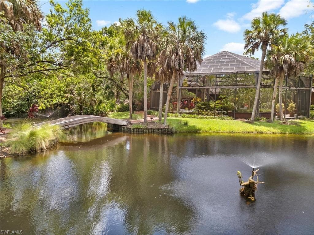 3720 Gail BLVD, NAPLES FL 34104-6