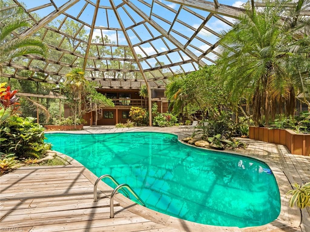 3720 Gail BLVD, NAPLES FL 34104-13