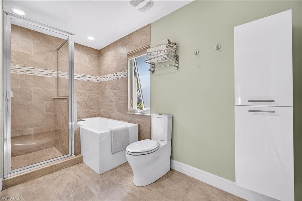 2243 Flora AVE, FORT MYERS FL 33907-17