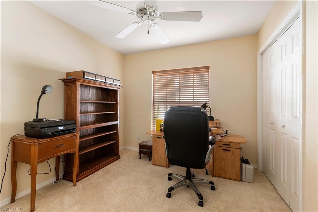 335 Pindo Palm DR, NAPLES FL 34104-16