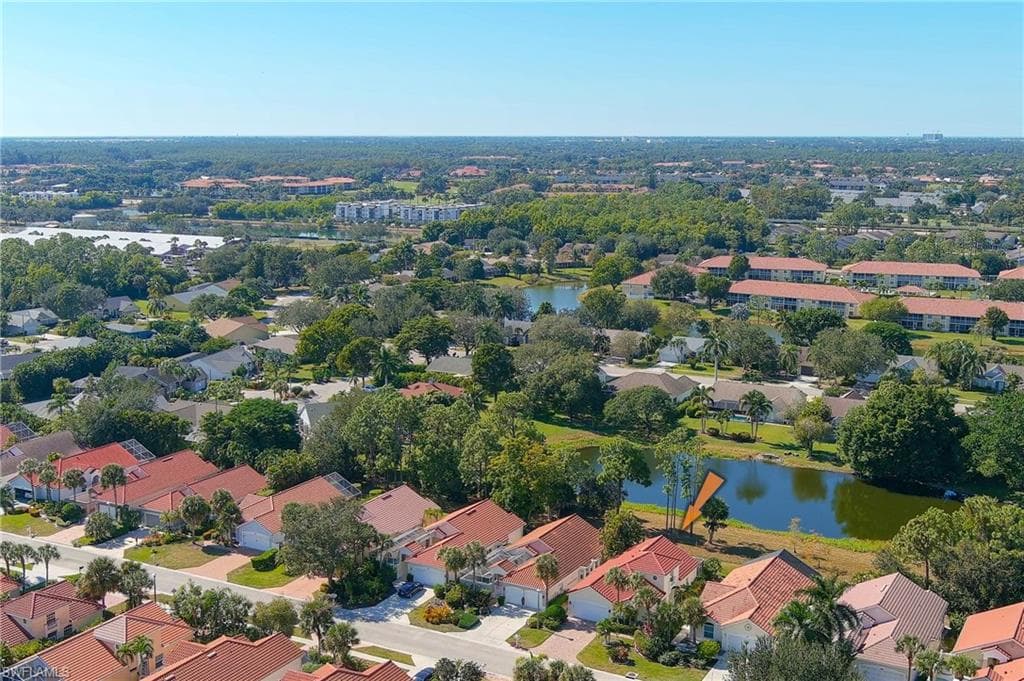 335 Pindo Palm DR, NAPLES FL 34104-25