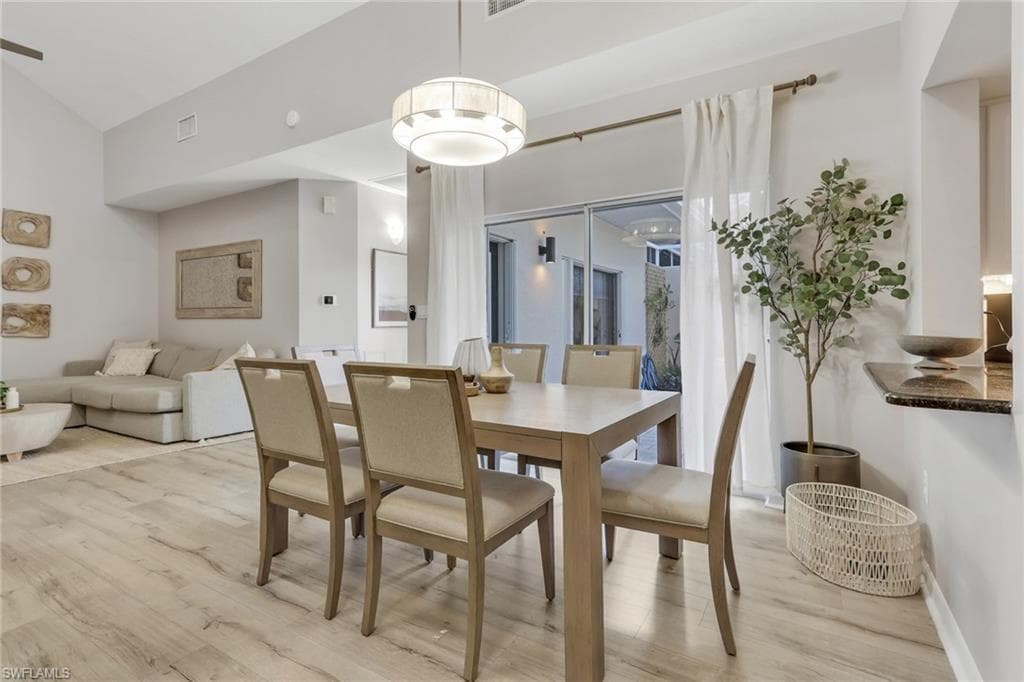 4536 Court WAY # 19D, NAPLES FL 34109-5