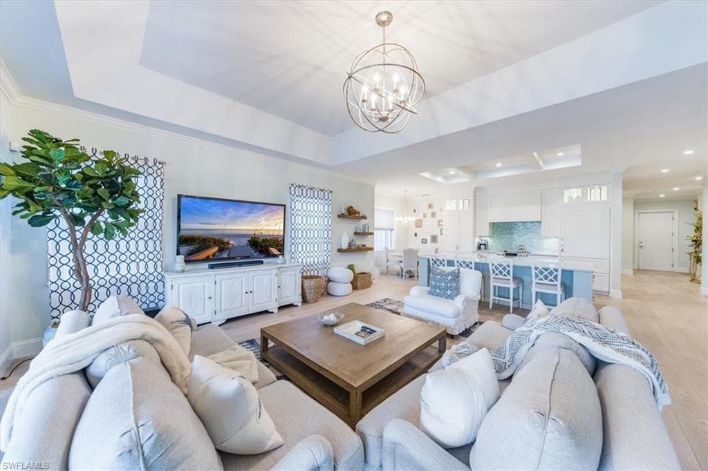 7128 Lemuria CIR # 702, NAPLES FL 34109-1