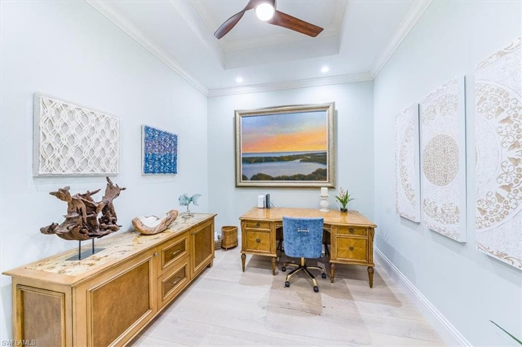 7128 Lemuria CIR # 702, NAPLES FL 34109-9