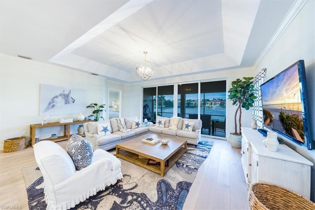 7128 Lemuria CIR # 702, NAPLES FL 34109-3