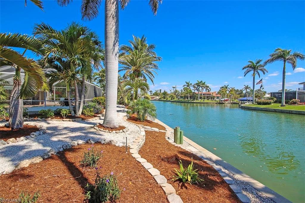 812 Angel Wing DR, SANIBEL FL 33957-36