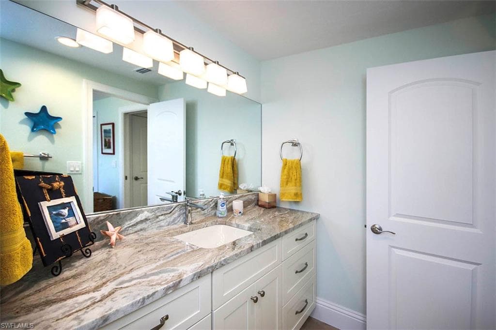 812 Angel Wing DR, SANIBEL FL 33957-30