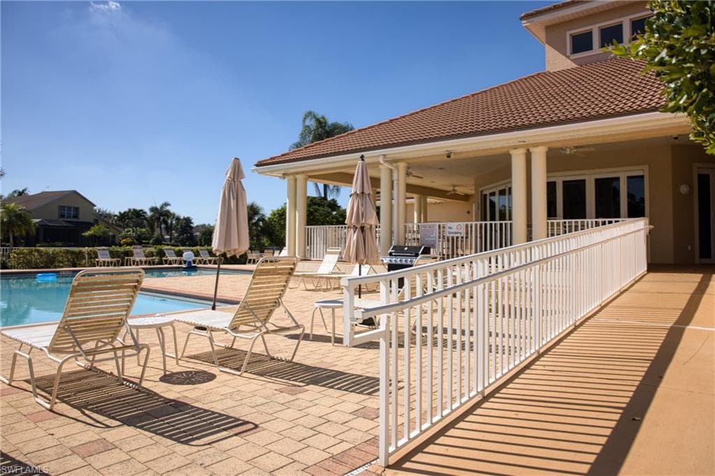 8310 Big Acorn CIR # 1002, NAPLES FL 34119-39