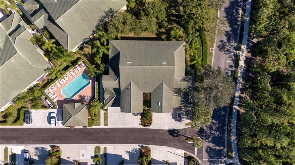 8310 Big Acorn CIR # 1002, NAPLES FL 34119-28