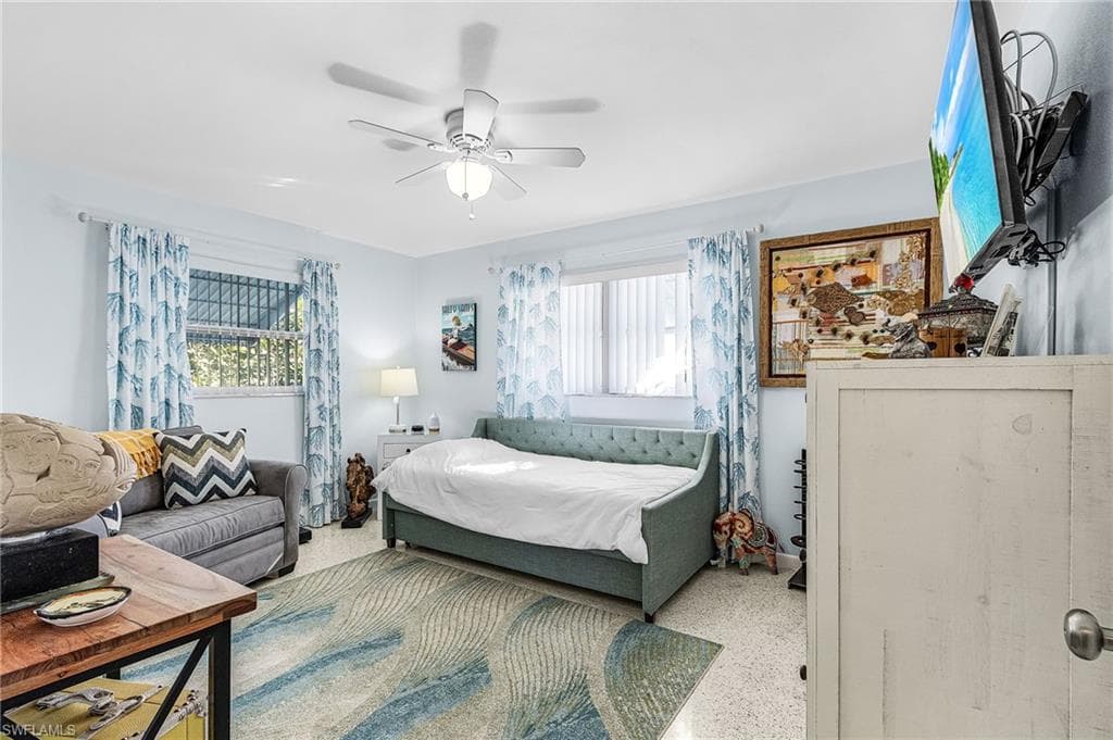 3005 SE 18th AVE, CAPE CORAL FL 33904-22