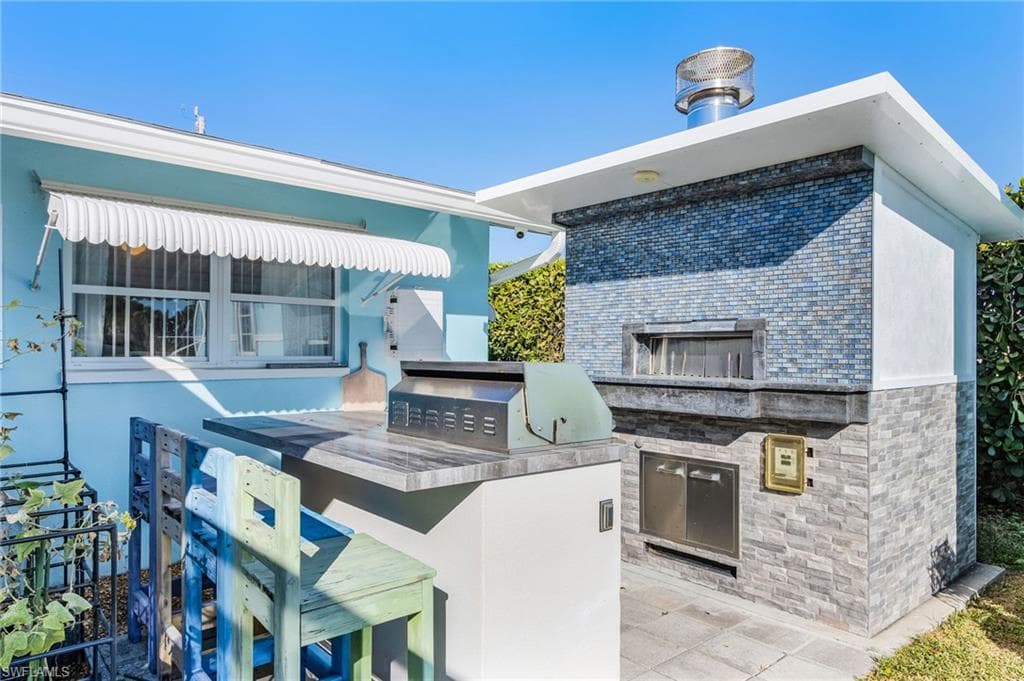 3005 SE 18th AVE, CAPE CORAL FL 33904-9