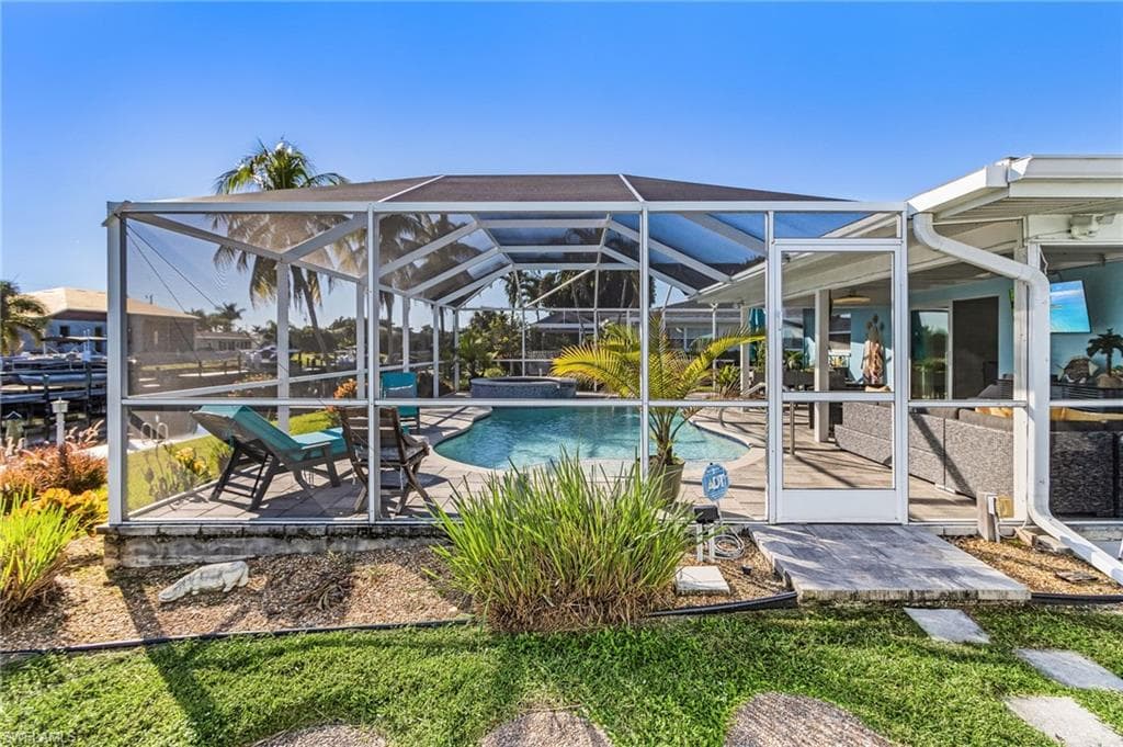 3005 SE 18th AVE, CAPE CORAL FL 33904-13