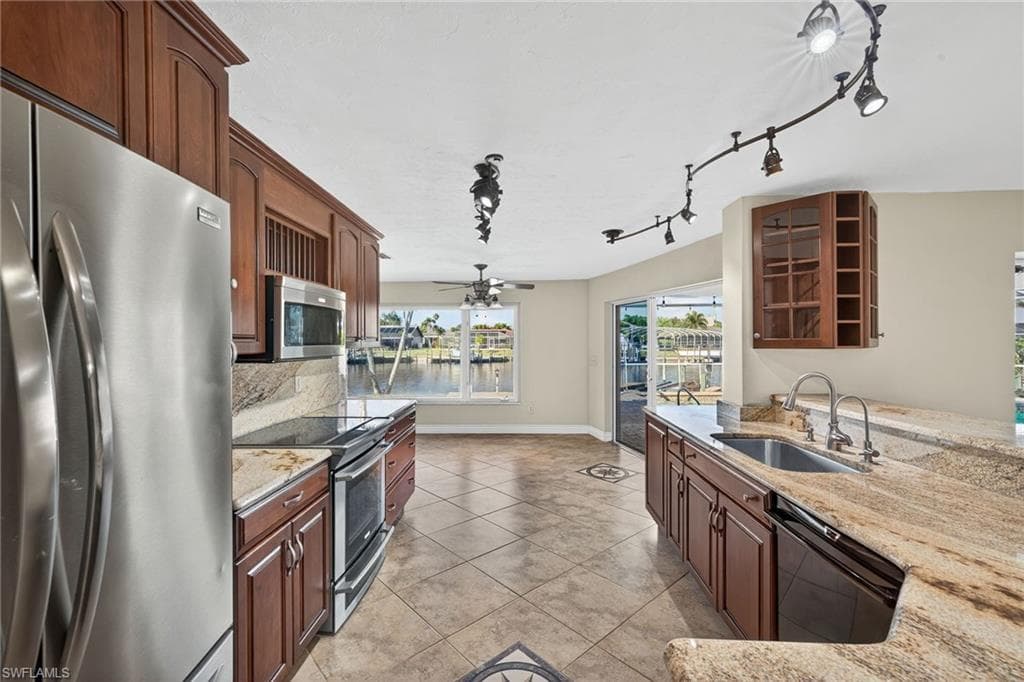 1921 SE 36th ST, CAPE CORAL FL 33904-12