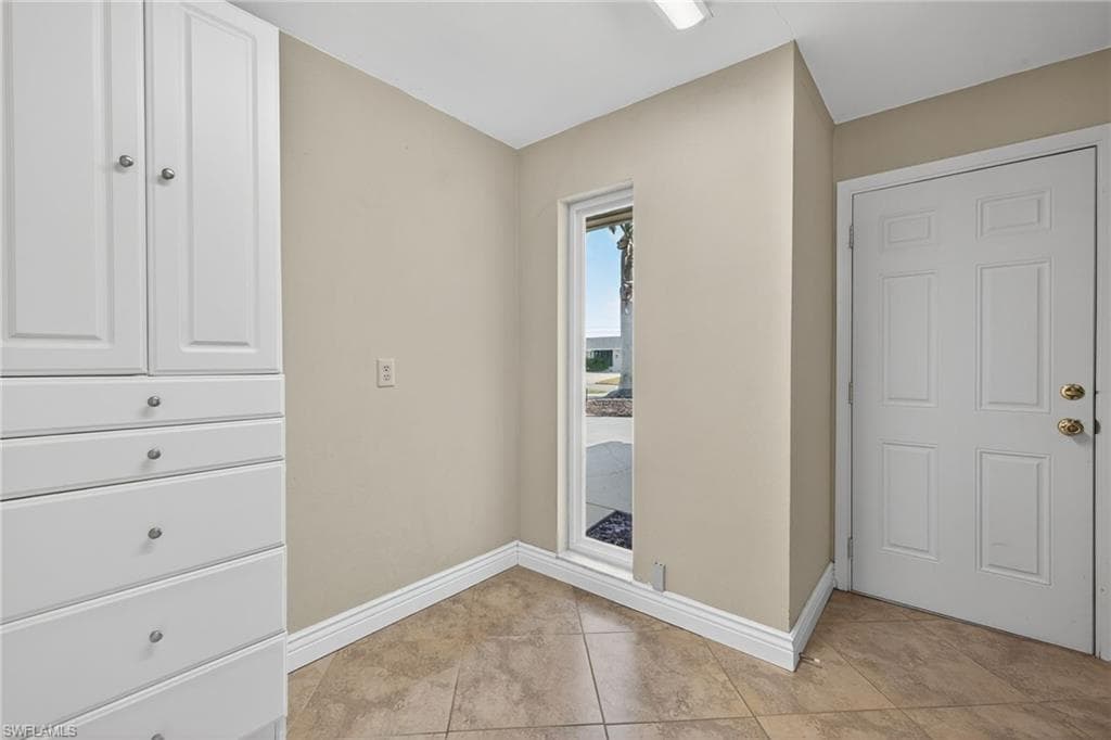 1921 SE 36th ST, CAPE CORAL FL 33904-27