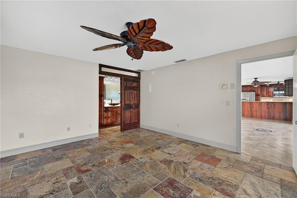 1921 SE 36th ST, CAPE CORAL FL 33904-19