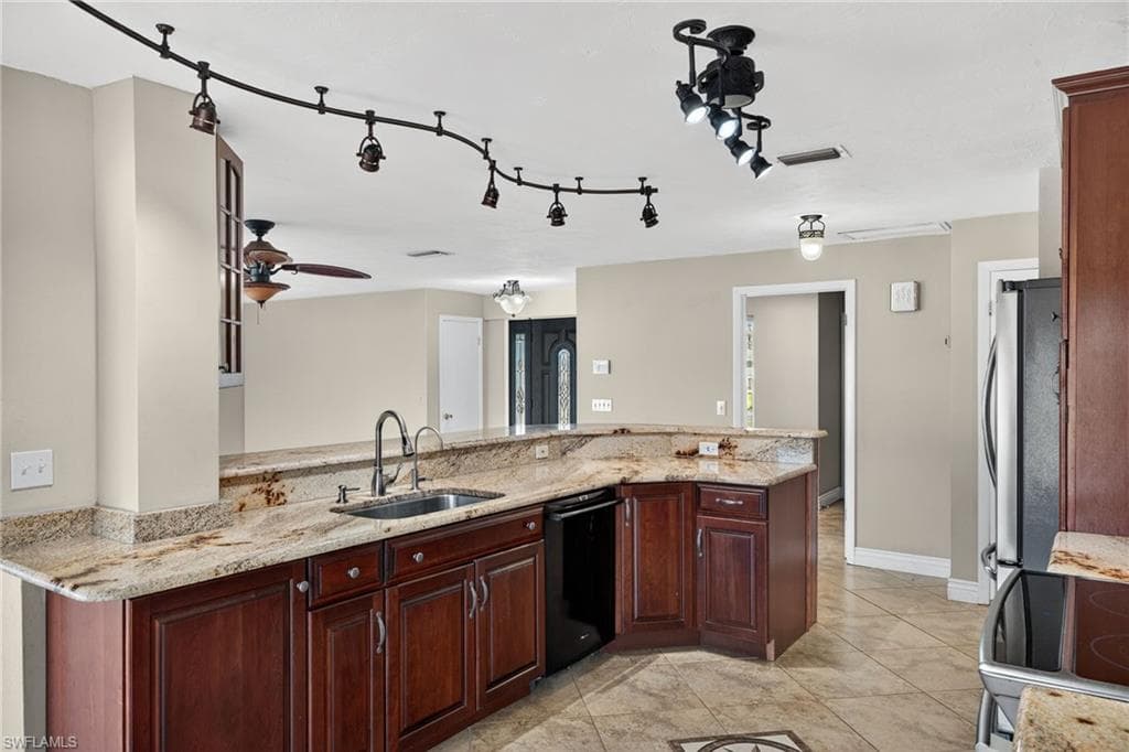 1921 SE 36th ST, CAPE CORAL FL 33904-14