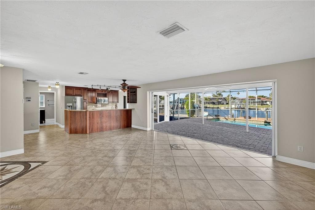 1921 SE 36th ST, CAPE CORAL FL 33904-7