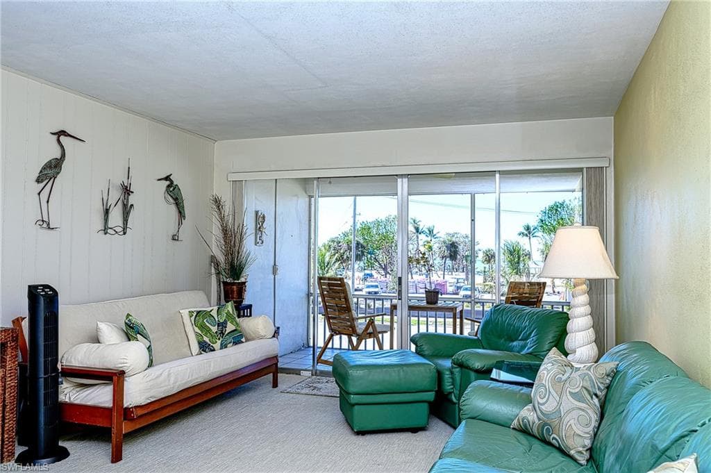 1550 Gulf Shore BLVD N W4-2