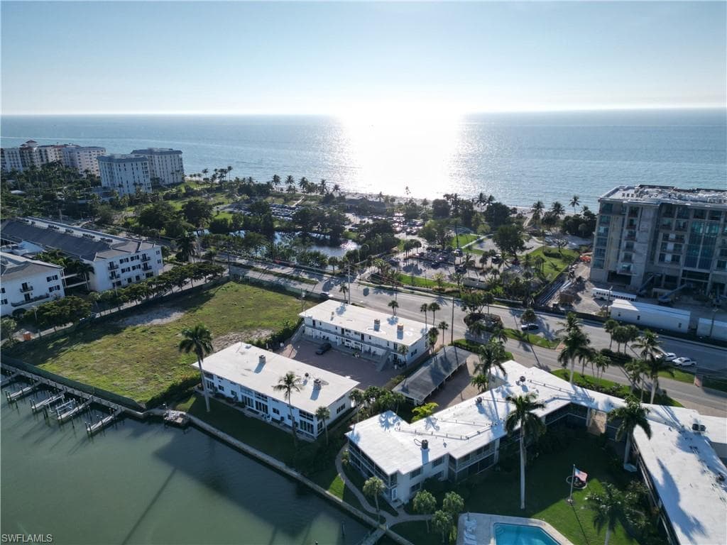 1550 Gulf Shore BLVD N W4-13