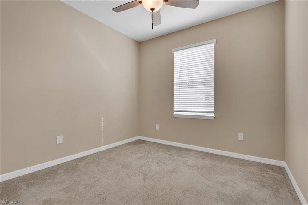 8117 Breeze DR, NORTH FORT MYERS FL 33917-16