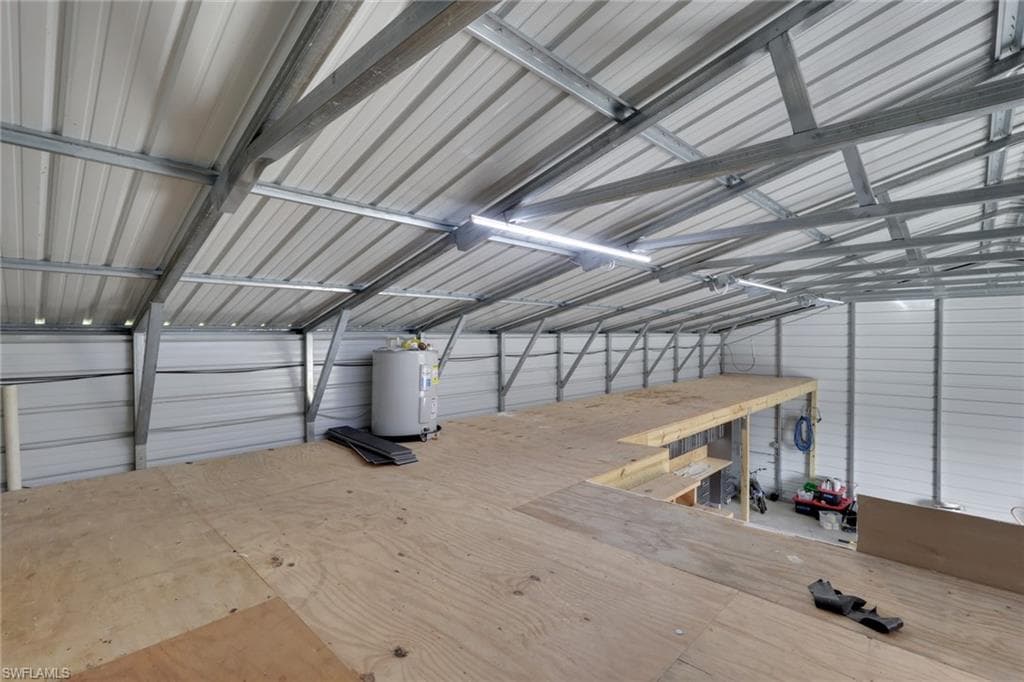 8117 Breeze DR, NORTH FORT MYERS FL 33917-32