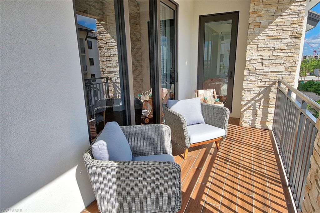 1035 3rd AVE S # 411, NAPLES FL 34102-22