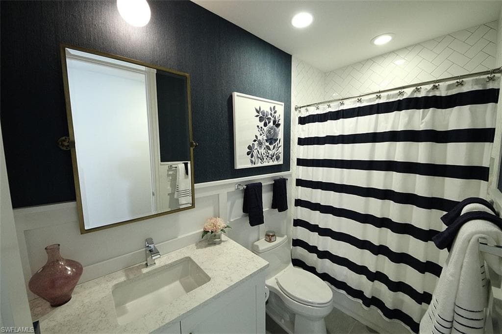 1035 3rd AVE S # 411, NAPLES FL 34102-16