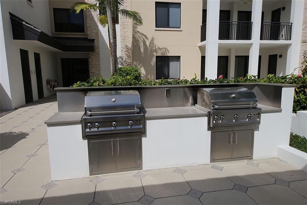 1035 3rd AVE S # 411, NAPLES FL 34102-27