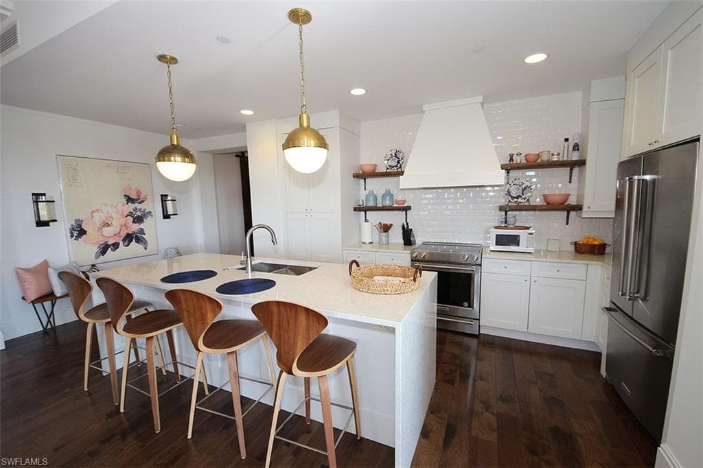 1035 3rd AVE S # 411, NAPLES FL 34102-7