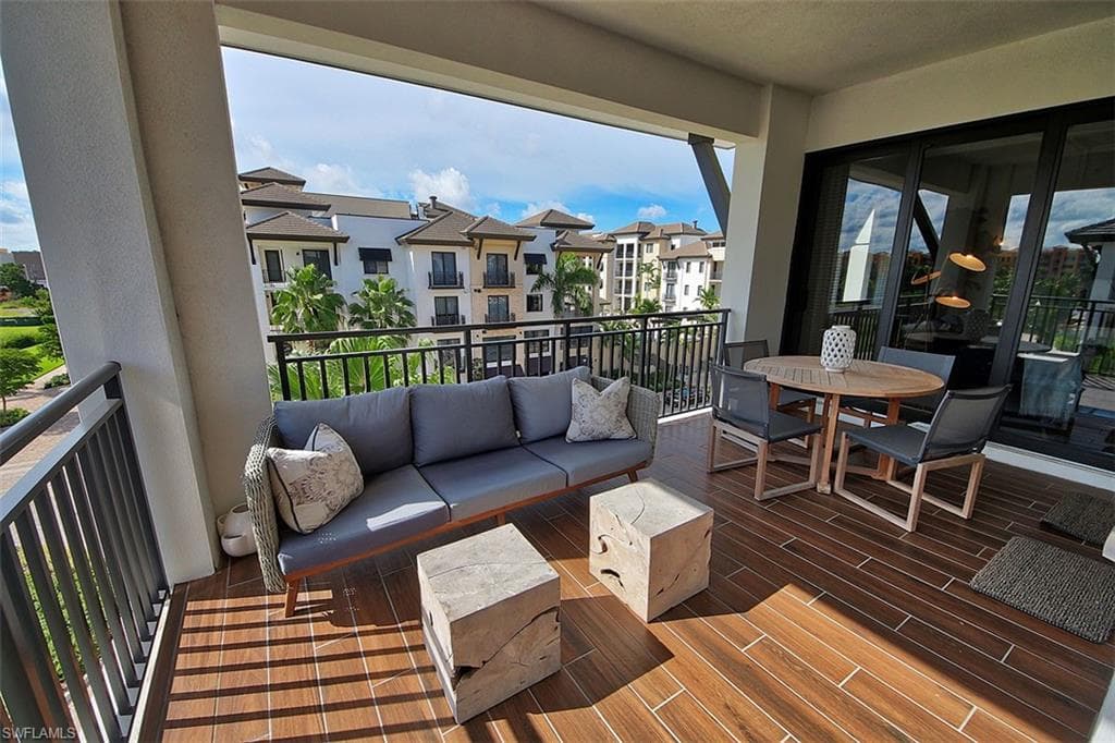 1035 3rd AVE S # 411, NAPLES FL 34102-20