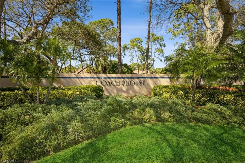 3219 Horse Carriage WAY # 2, NAPLES FL 34105-35