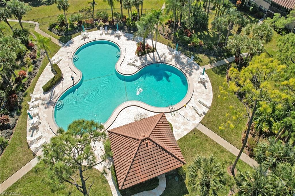 3219 Horse Carriage WAY # 2, NAPLES FL 34105-37