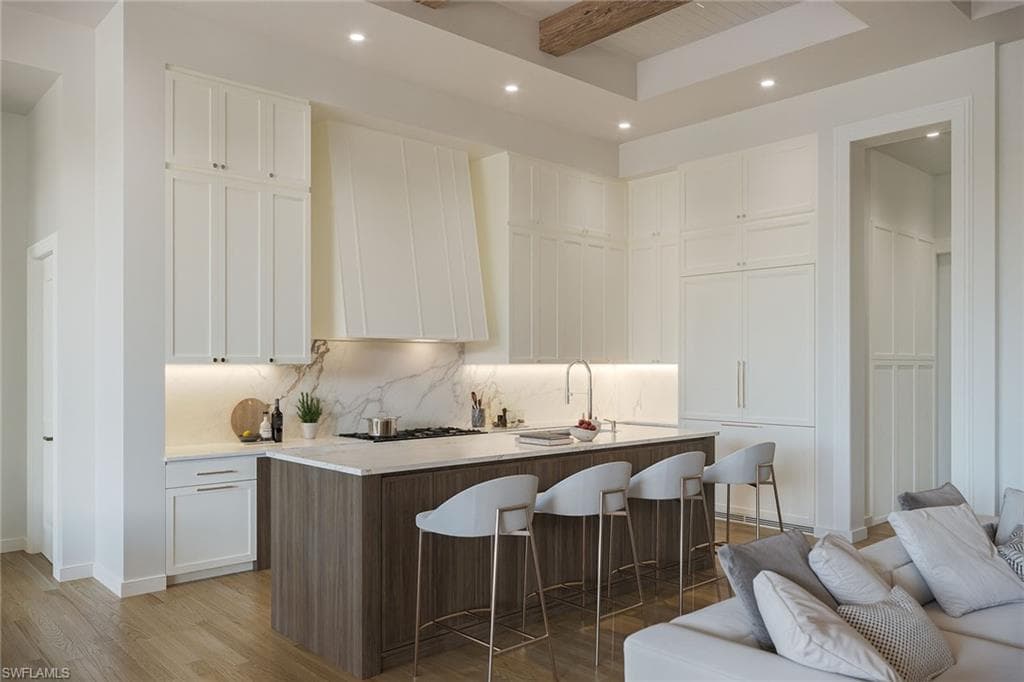 1566 Curlew AVE, NAPLES FL 34102-1