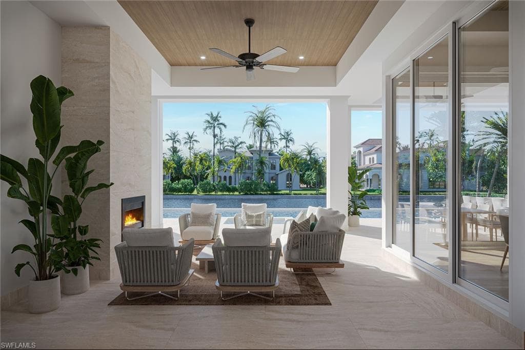 1566 Curlew AVE, NAPLES FL 34102-6