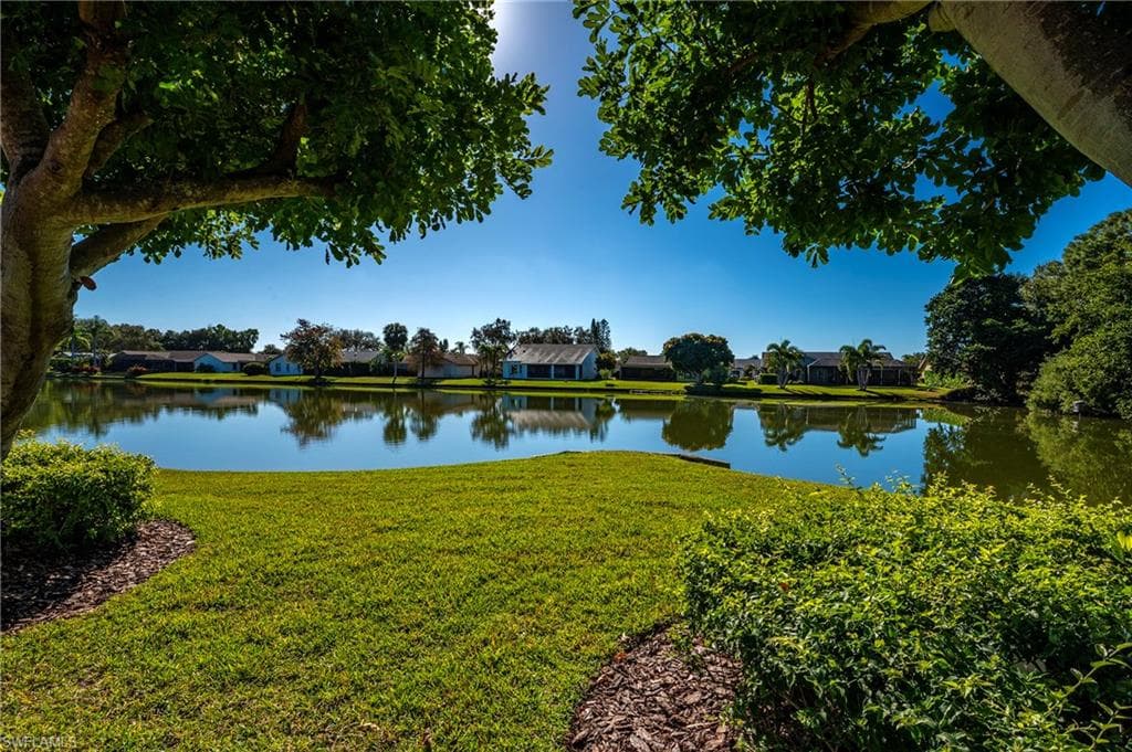 3340 Erick Lake DR # 2004, NAPLES FL 34109-20