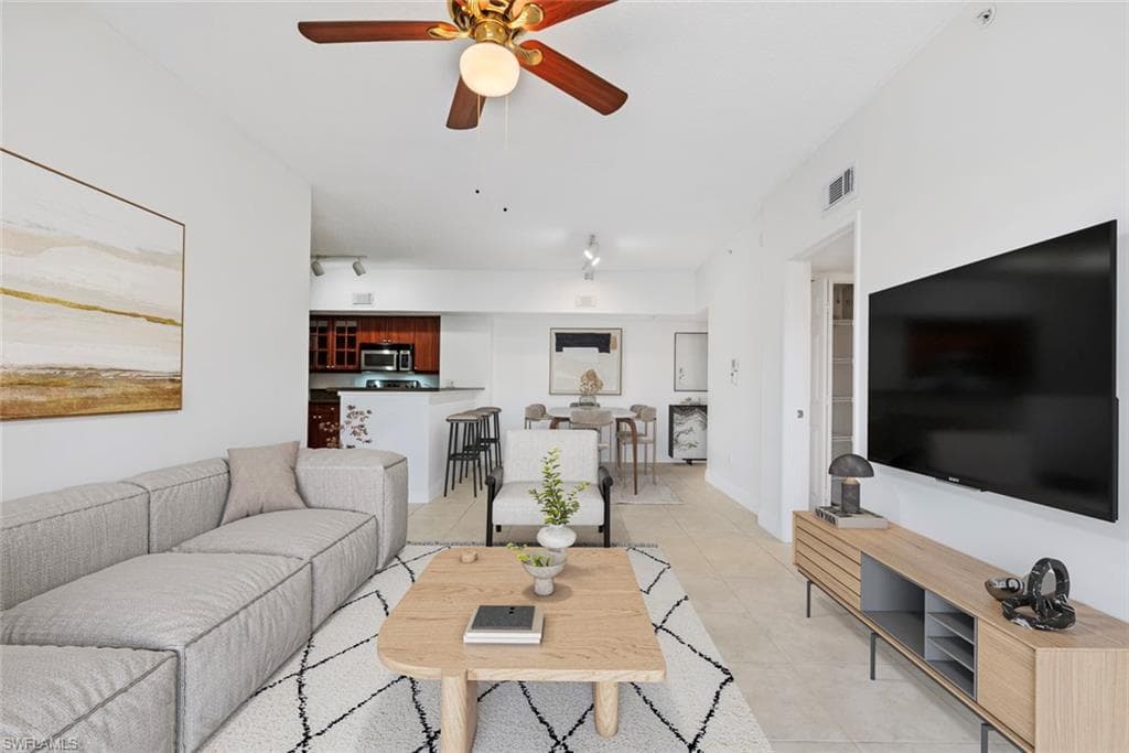 1830 Florida Club CIR # 4202, NAPLES FL 34112-1