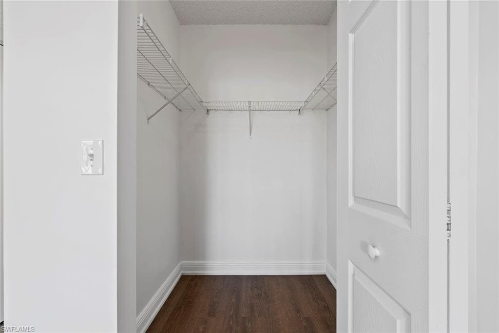 1830 Florida Club CIR # 4202, NAPLES FL 34112-9