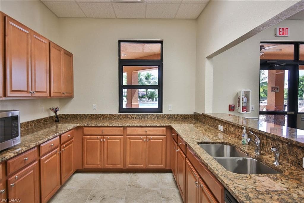 10996 Cherry Laurel DR, FORT MYERS FL 33912-36