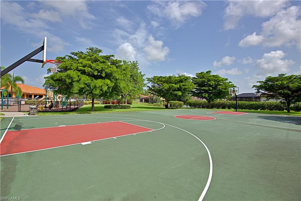 10996 Cherry Laurel DR, FORT MYERS FL 33912-38