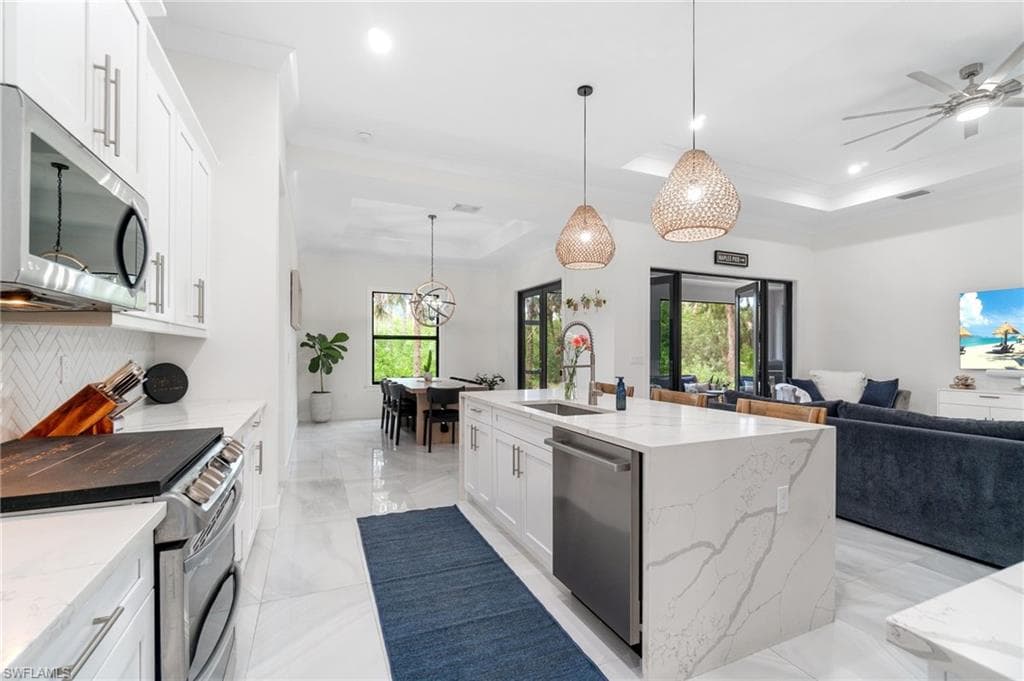 3160 Safe Harbor DR, NAPLES FL 34117-4