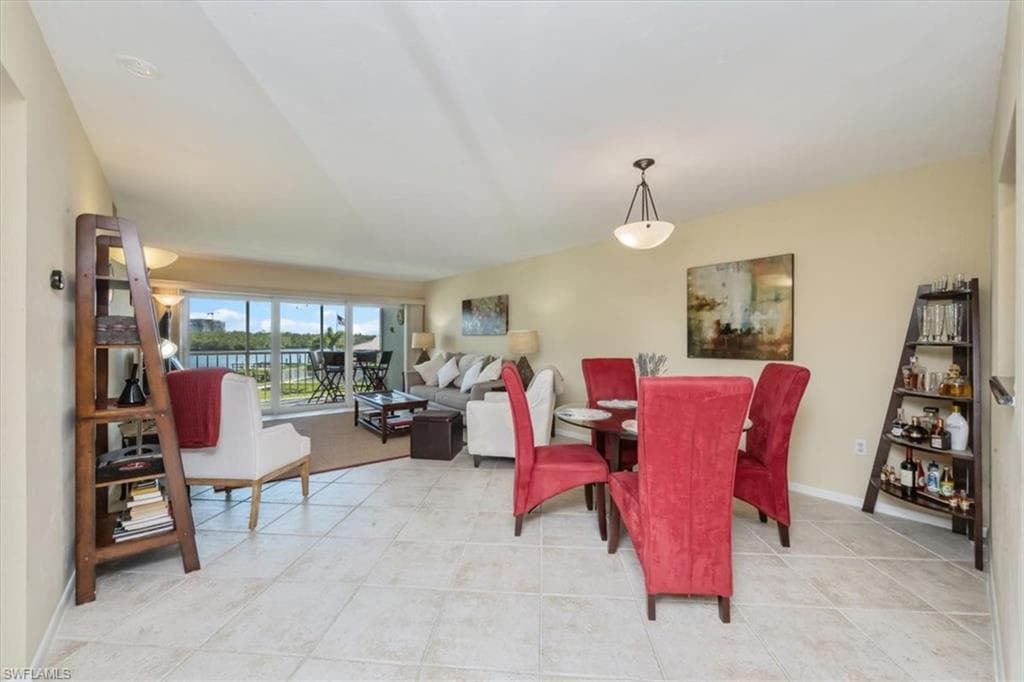 305 Goodlette-Frank RD S # C304, NAPLES FL 34102-4